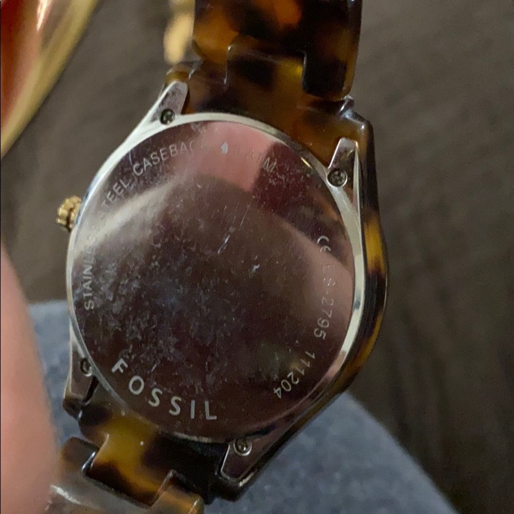 Tortoise Shell Fossil Watch - Picture 4 of 4